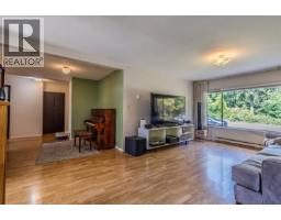 8074-8076 19th Avenue, Burnaby, BC V3N1G3 Photo 11