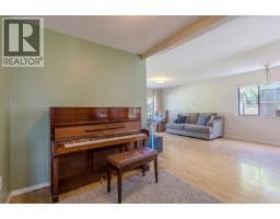 8074-8076 19th Avenue, Burnaby, BC V3N1G3 Photo 14
