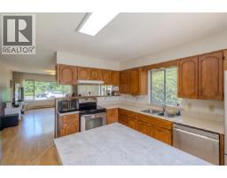 8074-8076 19th Avenue, Burnaby, BC V3N1G3 Photo 16