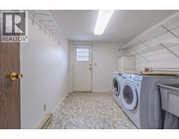8074-8076 19th Avenue, Burnaby, BC V3N1G3 Photo 24