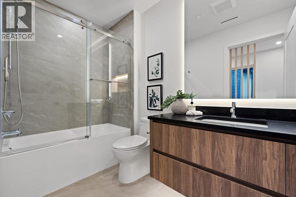 3 Bed, 3 Bath House for Sale in Vancouver – 5032 GRANVILLE STREET, Vancouver – MLS# R3127708 - Image 13