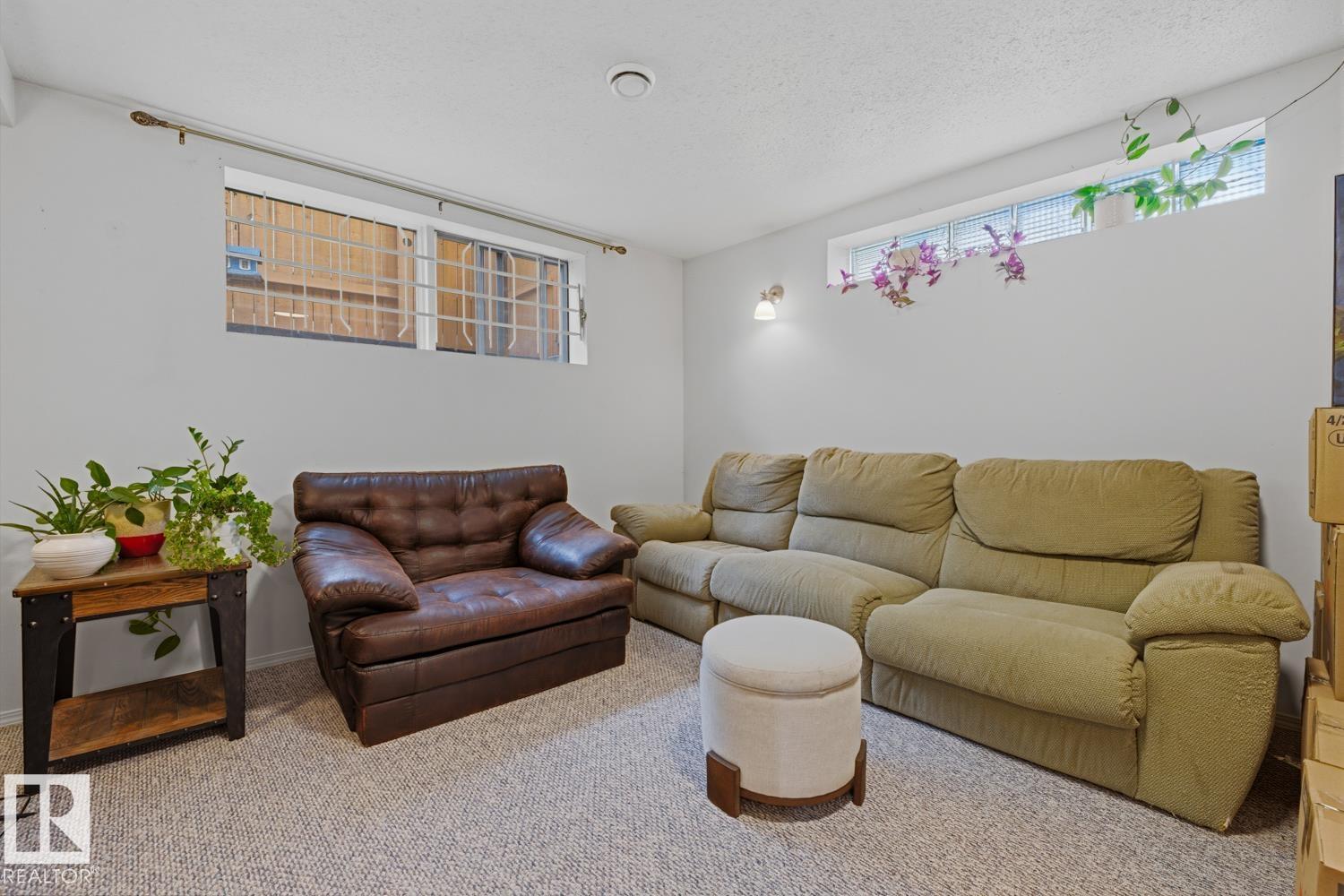 8754 STRATHEARN DR NW NW - 28