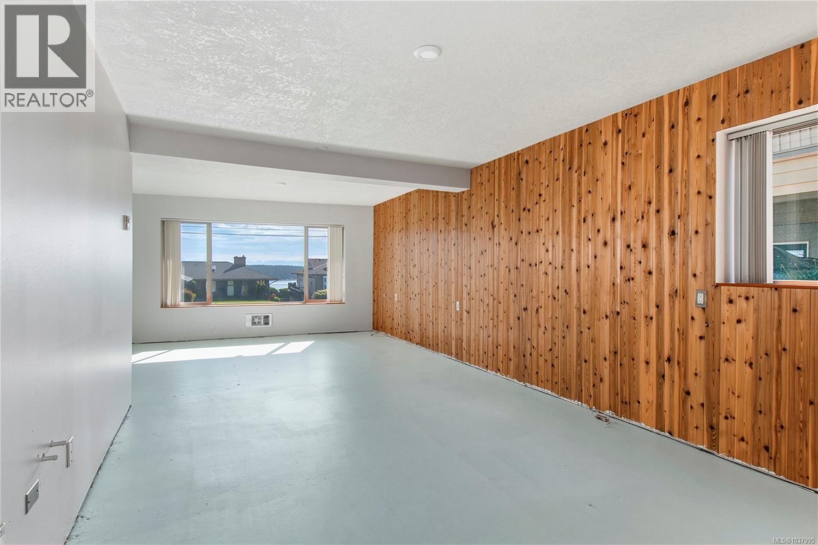648 Galerno Rd, Campbell River