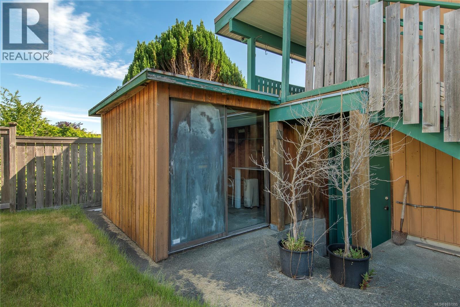 648 Galerno Rd - 40