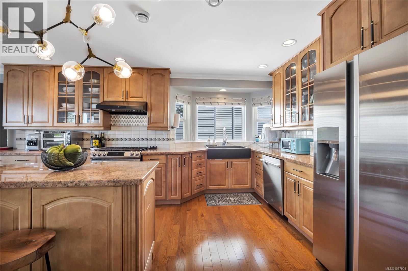 4914 Fillinger Cres - 13