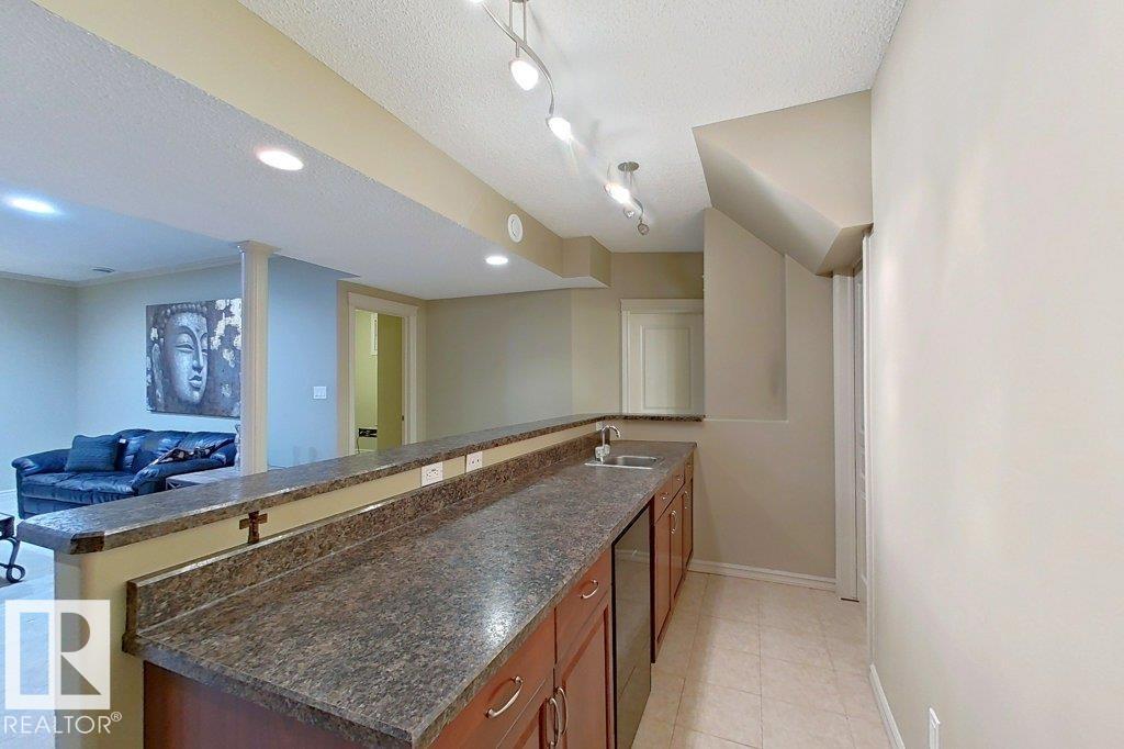 1206 MCKINNEY CO NW - 37