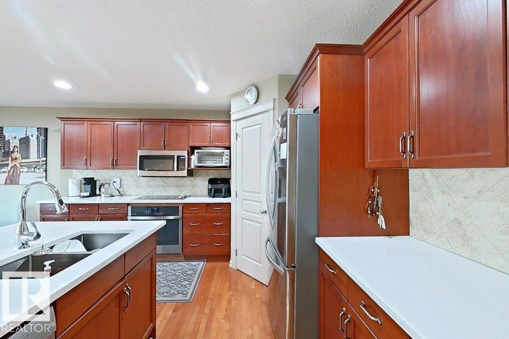 1206 MCKINNEY CO NW - 9