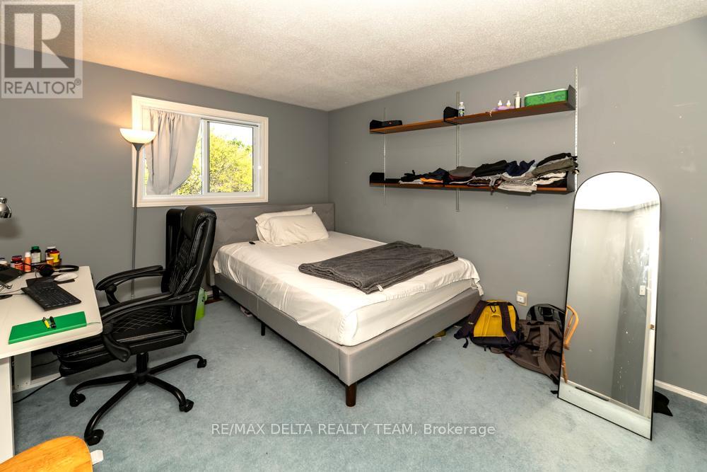 132 ACKLAM TERRACE W - 25