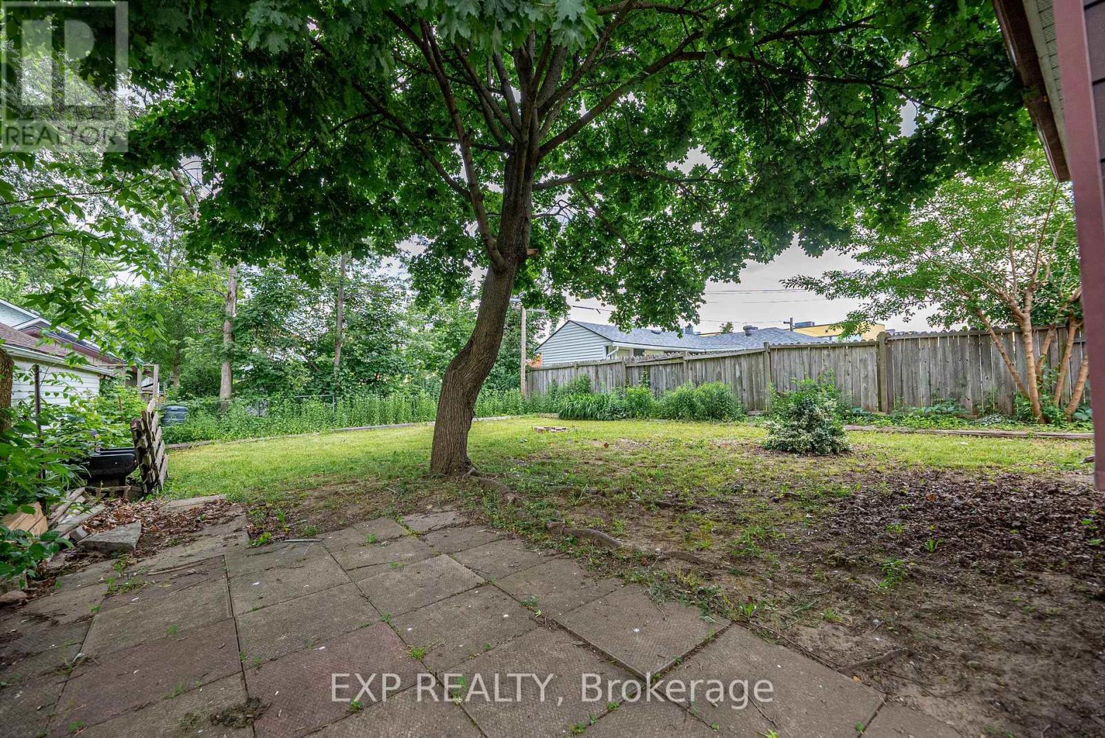 4865 ARMOURY STREET - 23