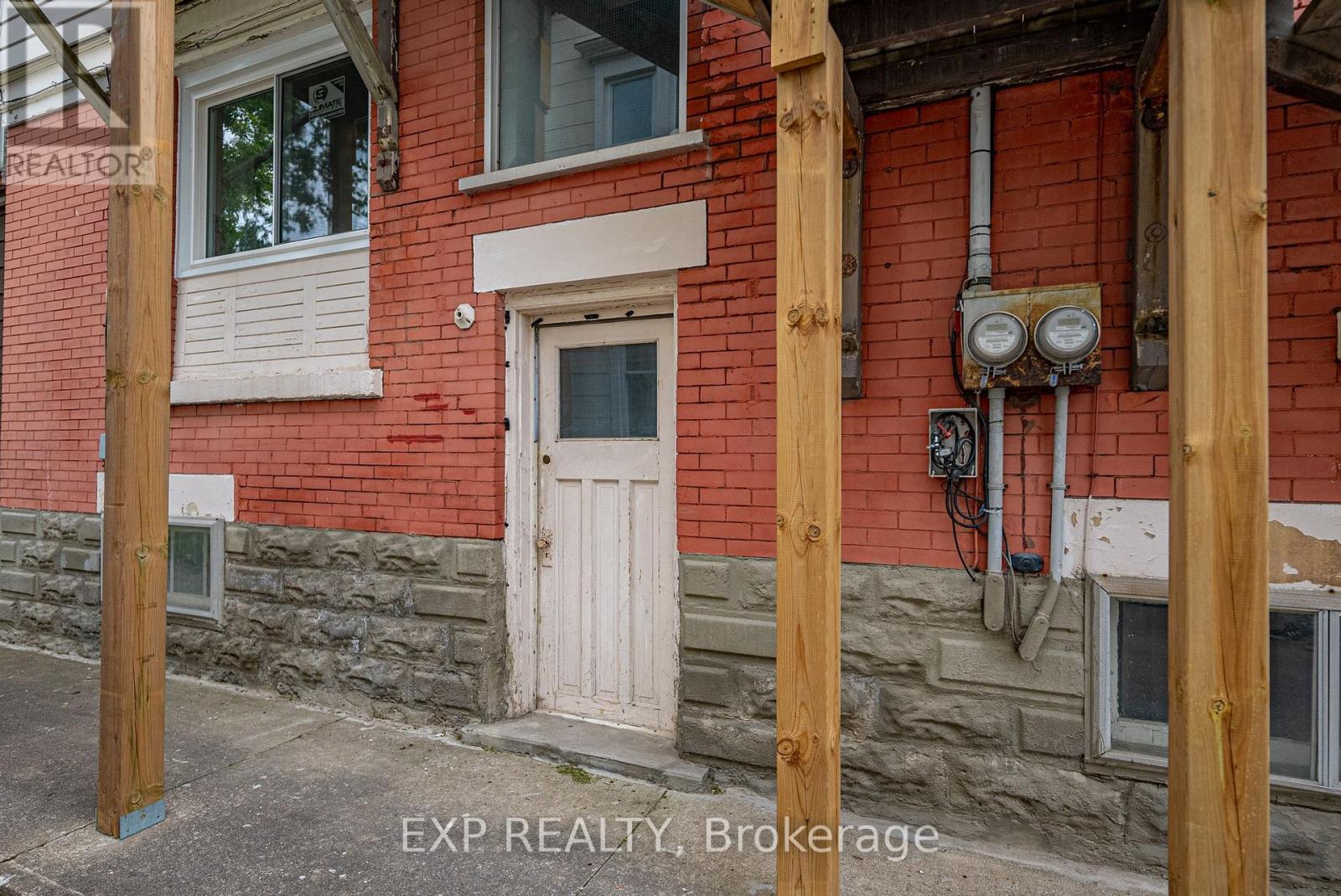 4865 ARMOURY STREET - 28
