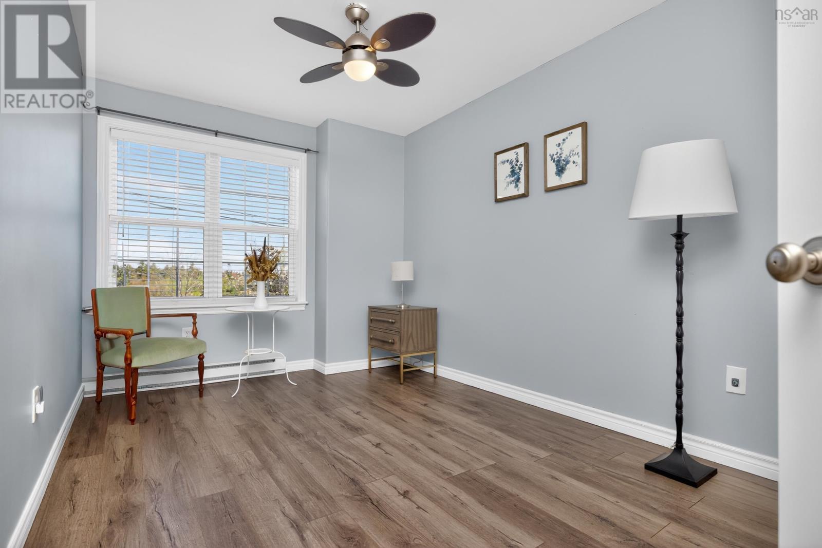 Property 22 of 46 of 200 Transom Drive