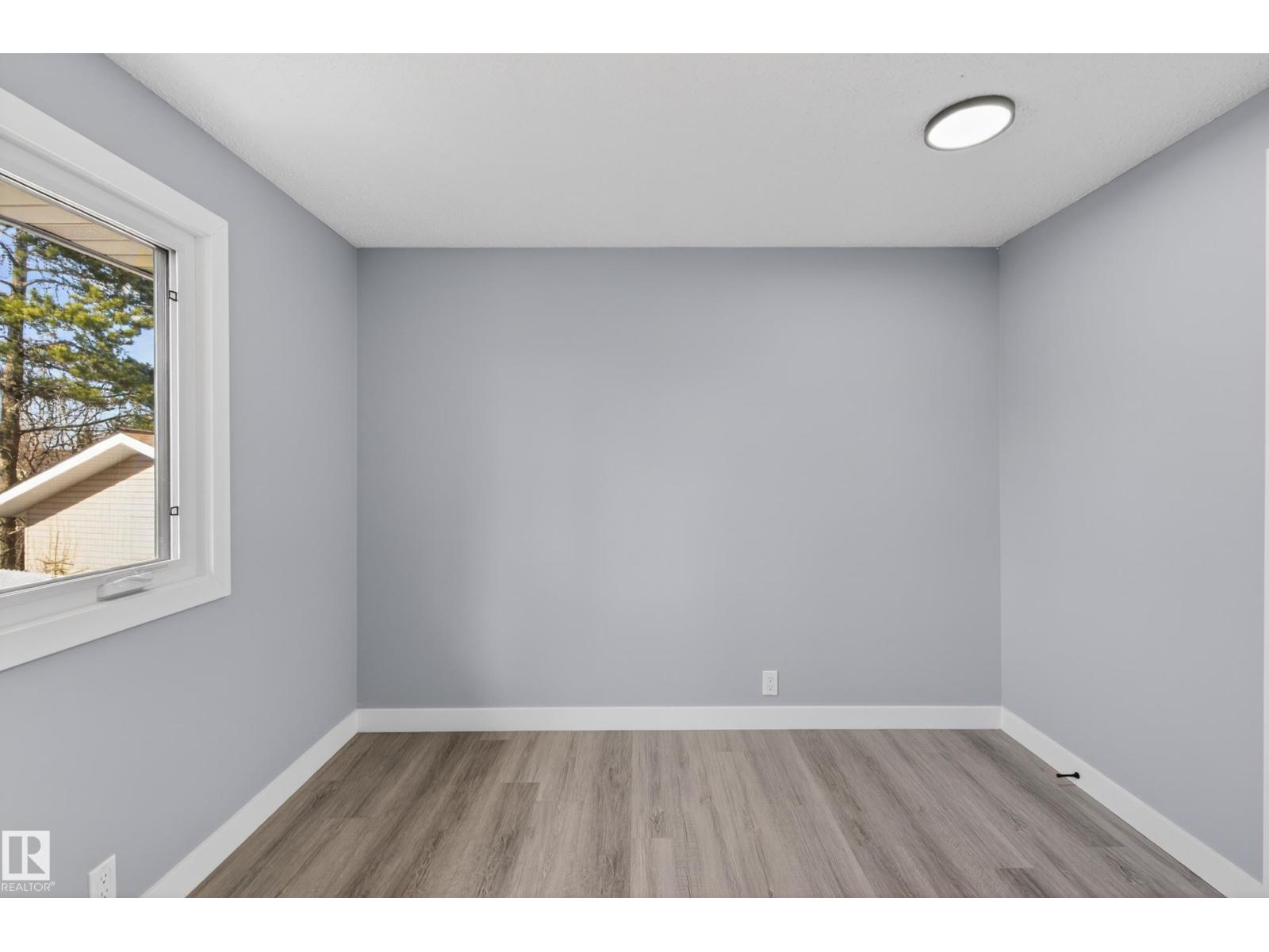 4312 41B ST - 43