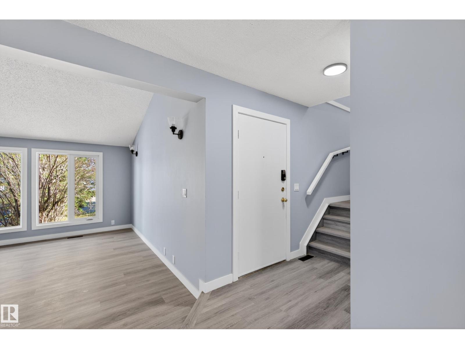 4312 41B ST - 5