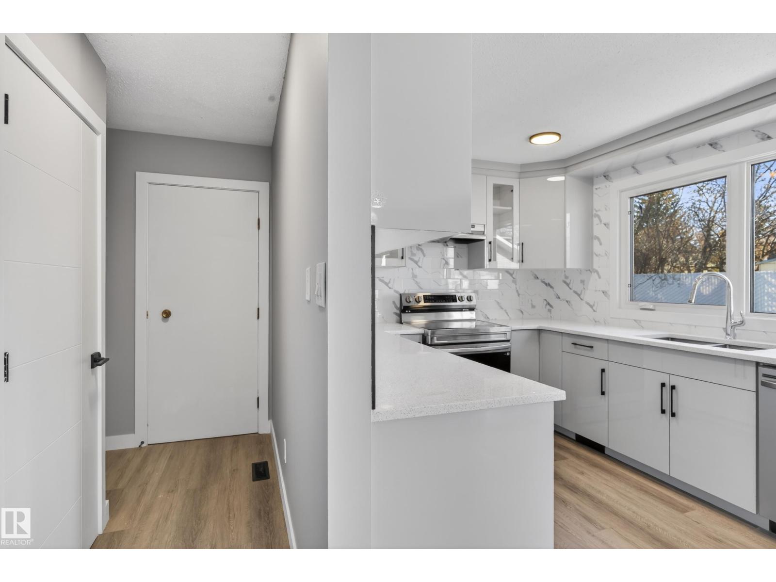 4312 41B ST - 27