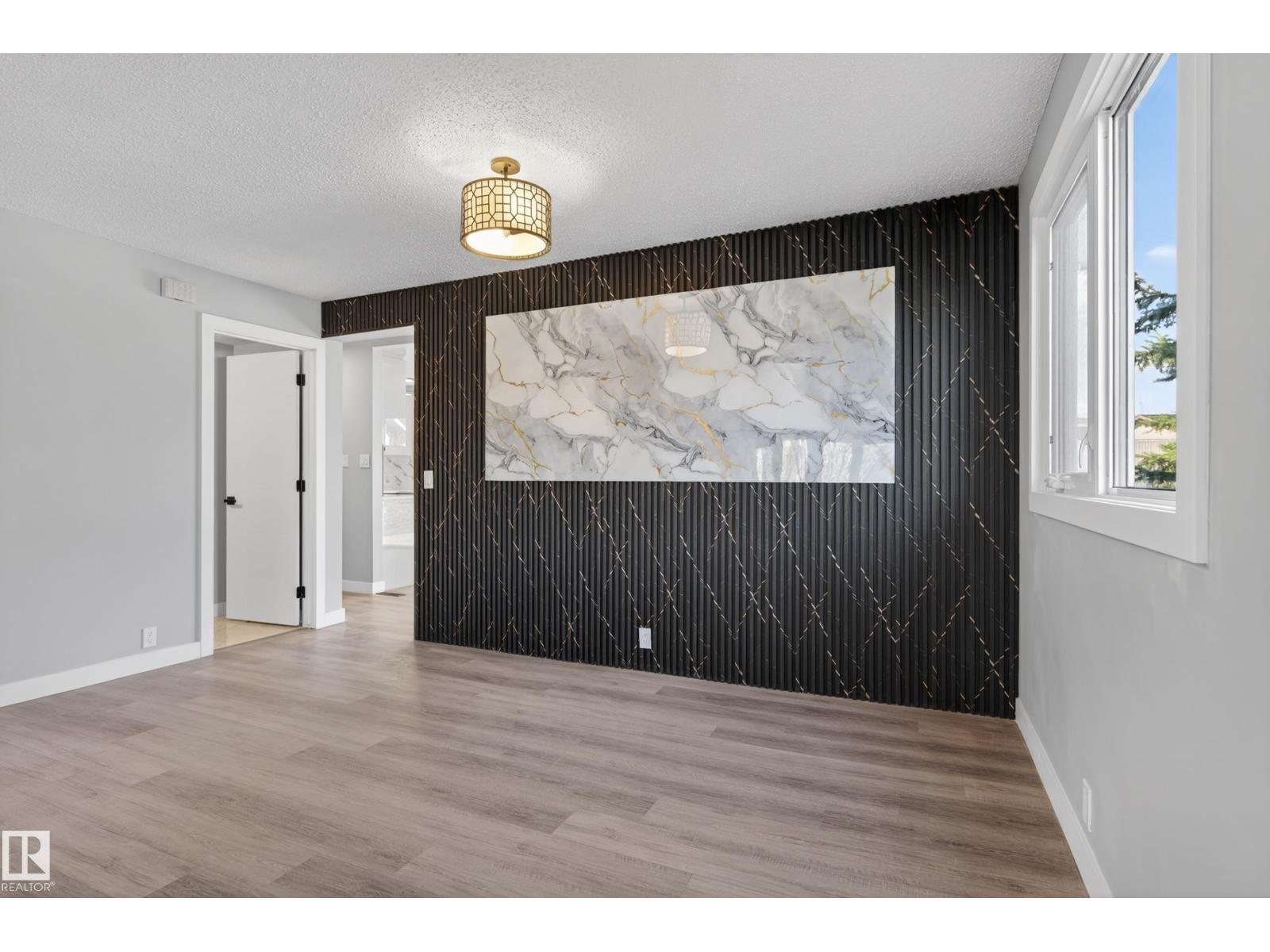4312 41B ST - 12