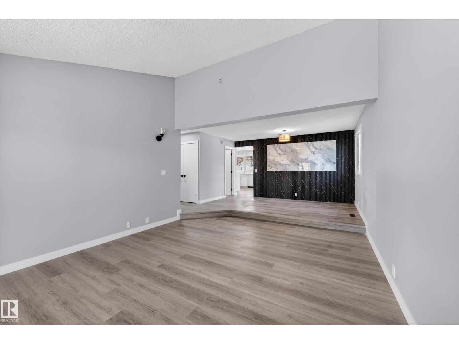 4312 41B ST - 11