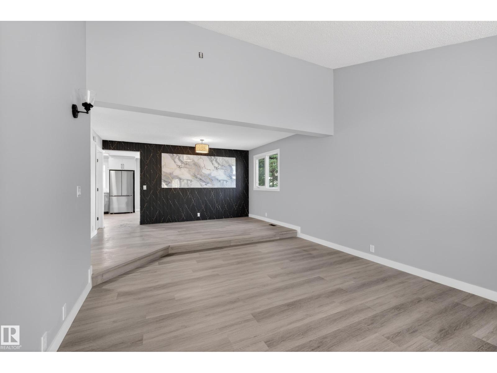 4312 41B ST - 10