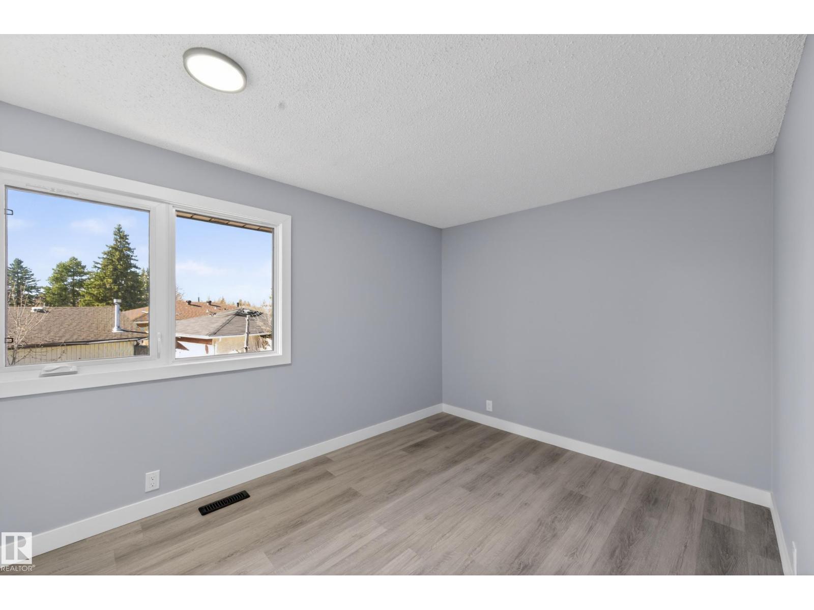 4312 41B ST - 34