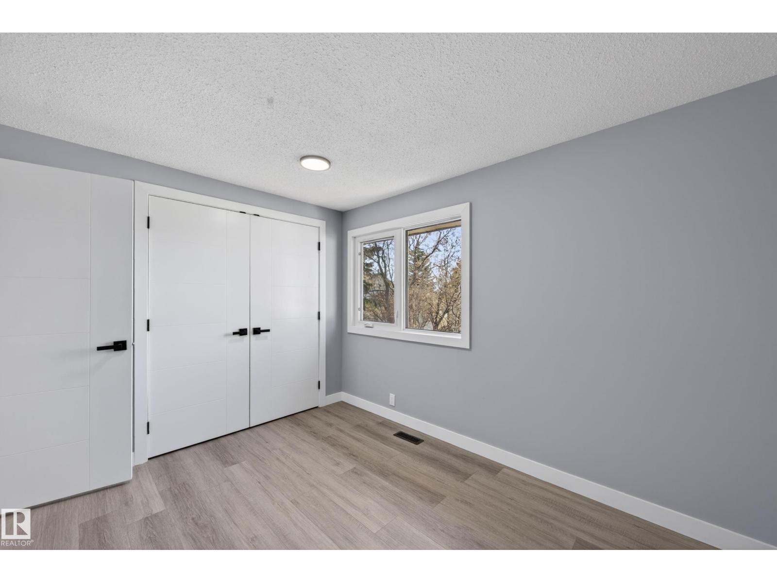 4312 41B ST - 35