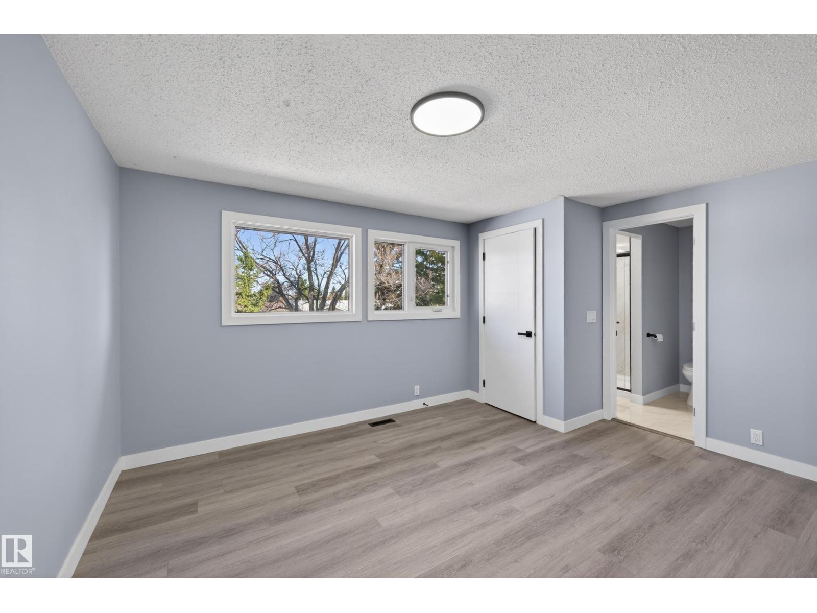 4312 41B ST - 47