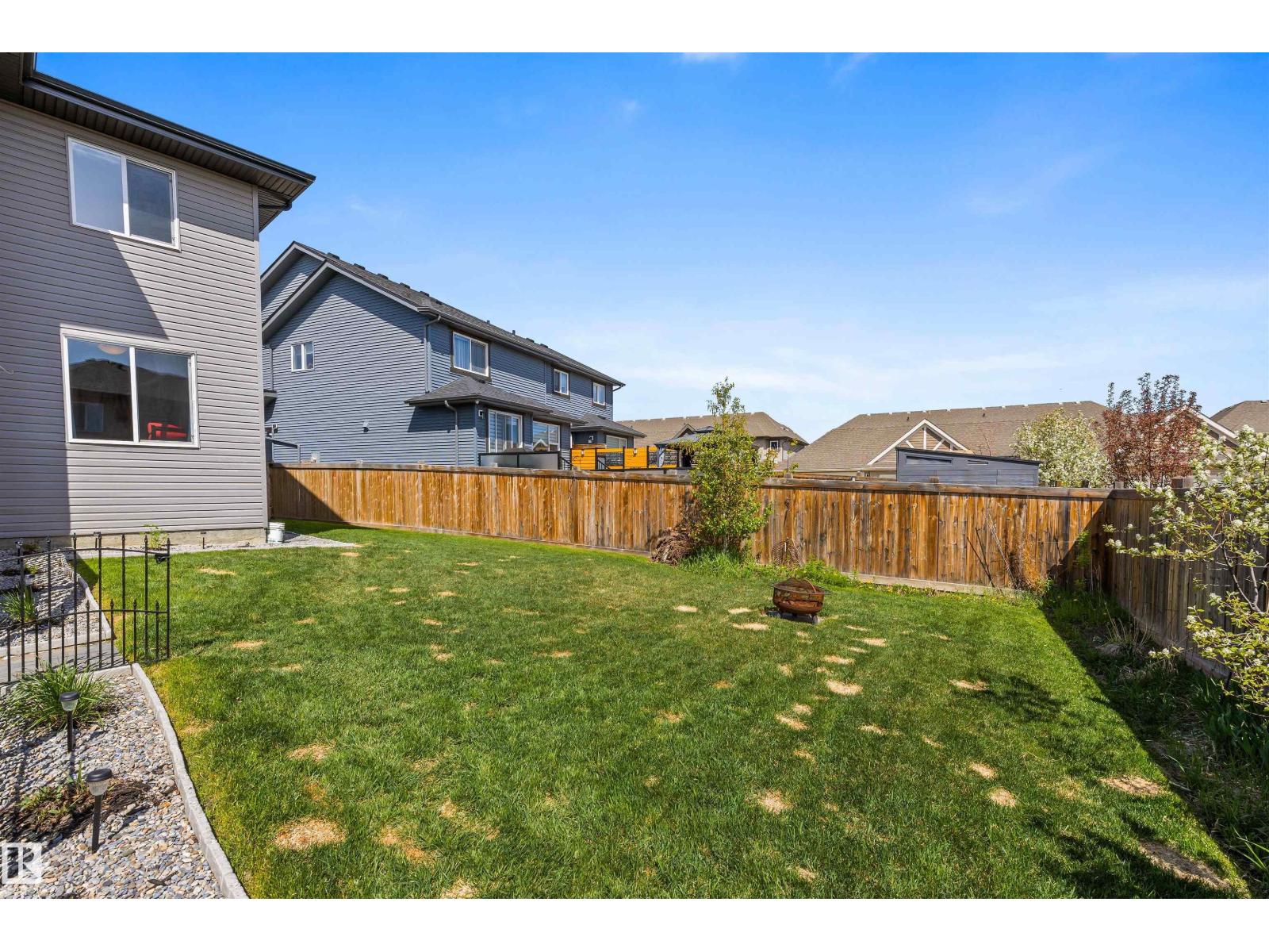 12827 207 ST NW - 37
