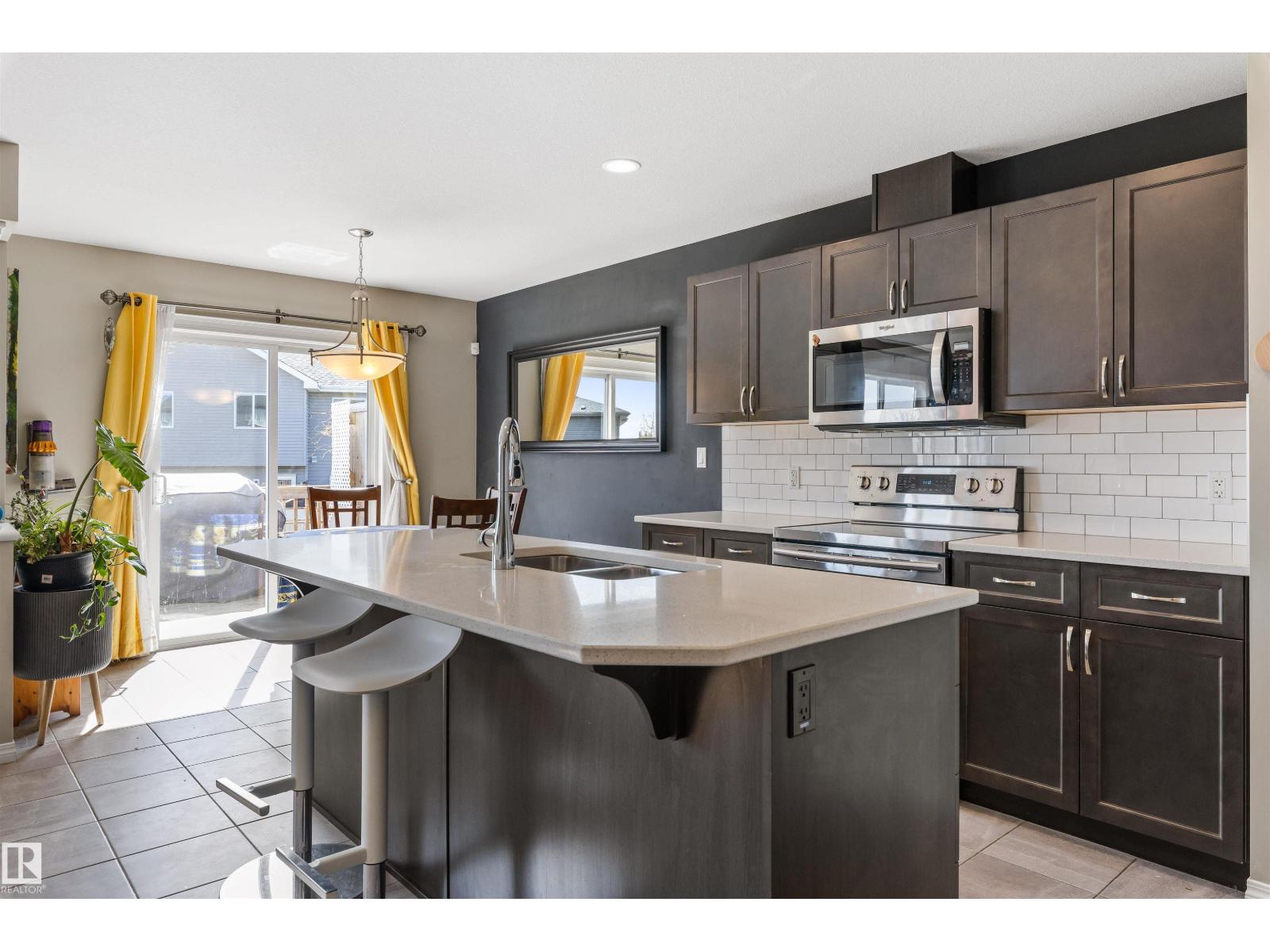 12827 207 ST NW - 5