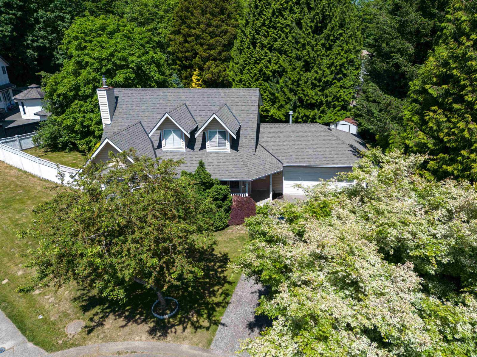 13747 63A Avenue - main photo