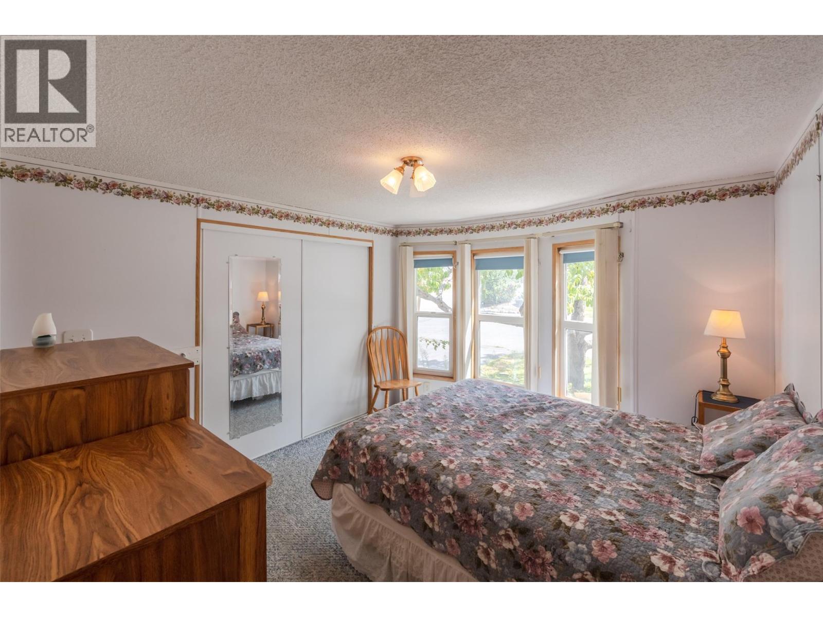 #F22 4505 Mclean Creek Road - 11
