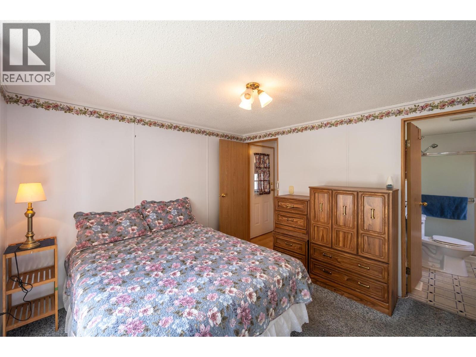 #F22 4505 Mclean Creek Road - 13