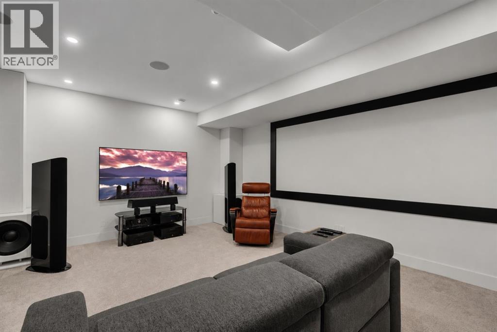 431 29 Avenue NW - 31