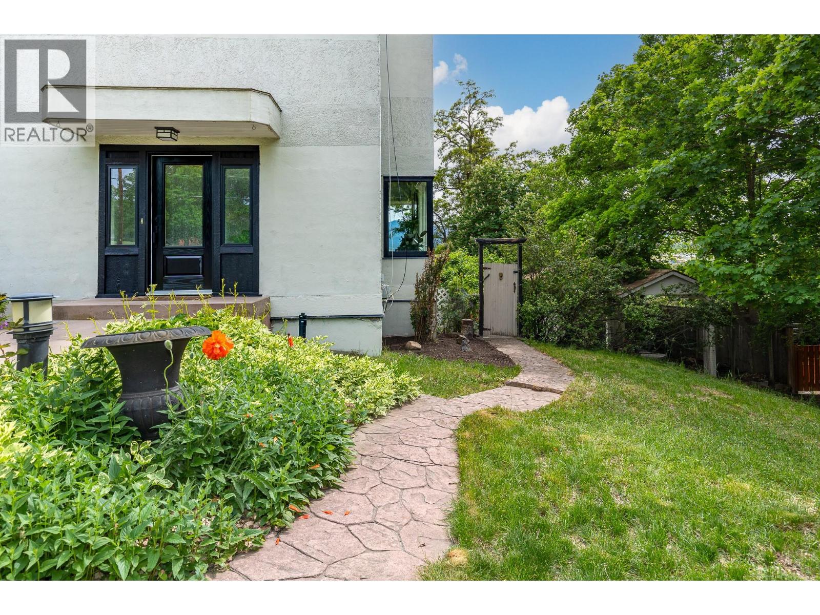 2302 23 Avenue, Vernon