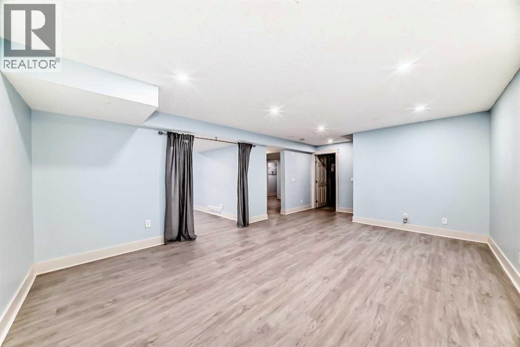 331 Royal Oak Heath NW - 38