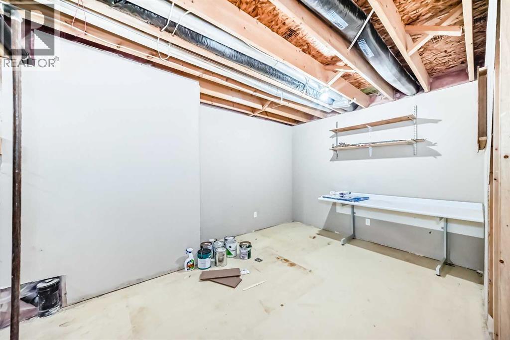 331 Royal Oak Heath NW - 43
