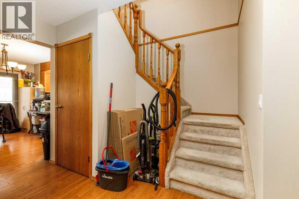 6 Densmore Crescent - 12