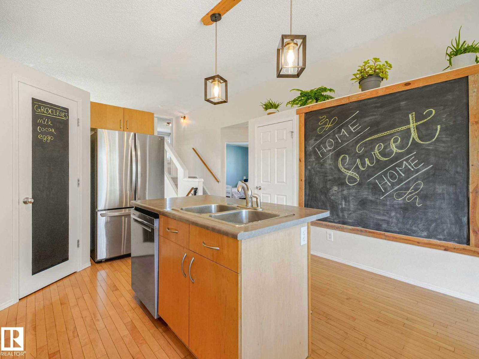 3608 130 AV NW - 6