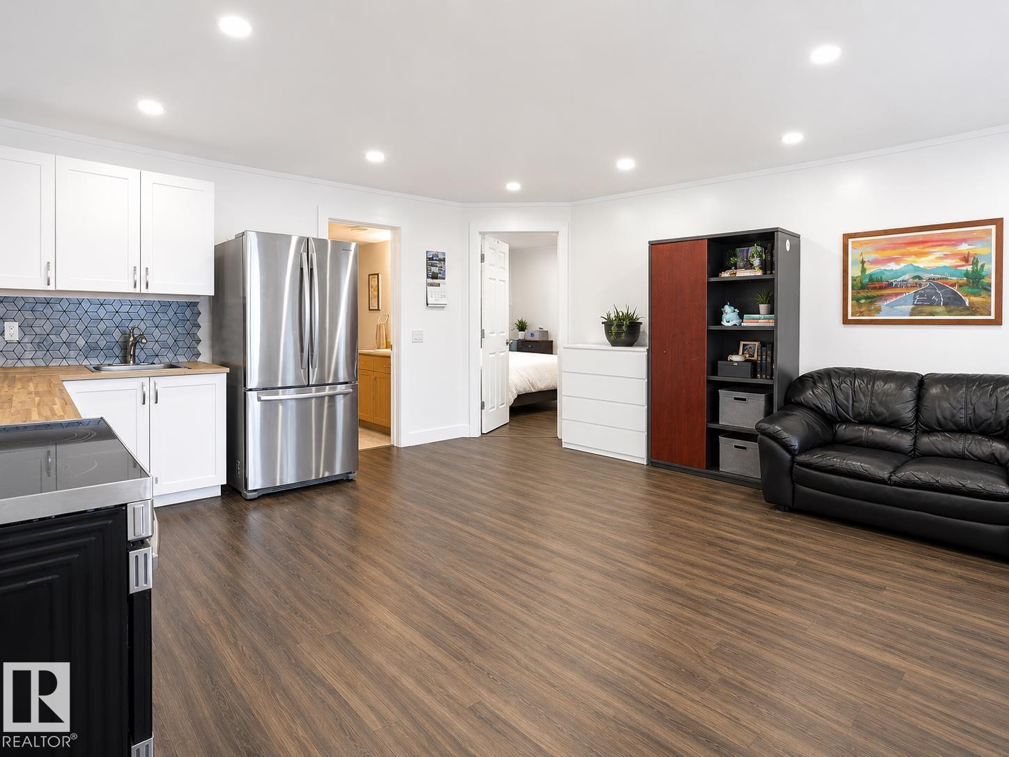 3608 130 AV NW - 27