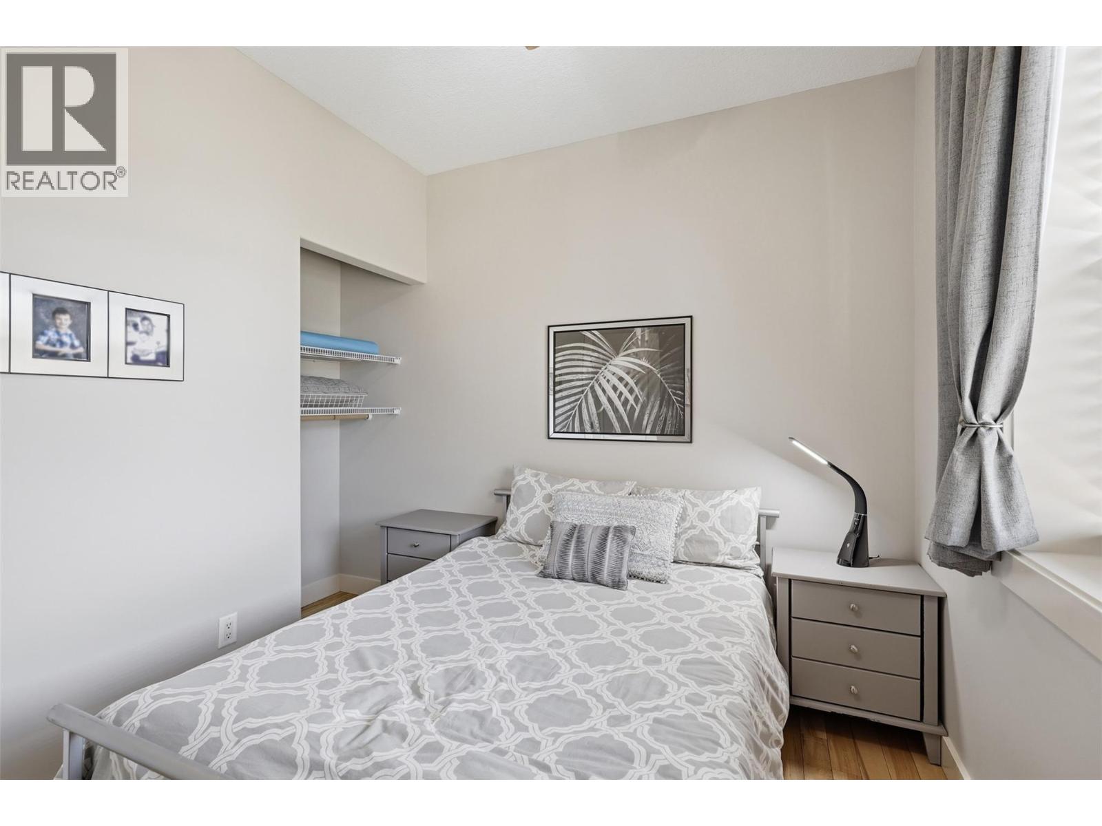 662 HARRINGTON Road - 40