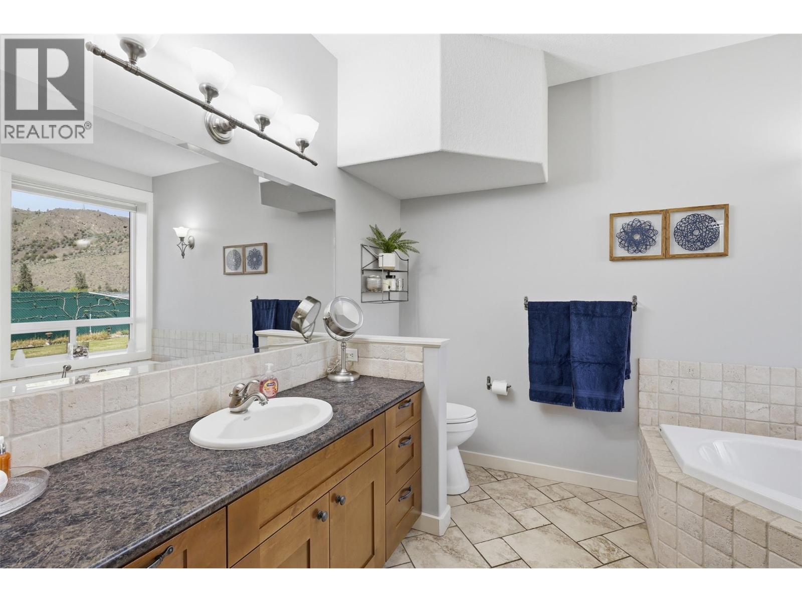 662 HARRINGTON Road - 36