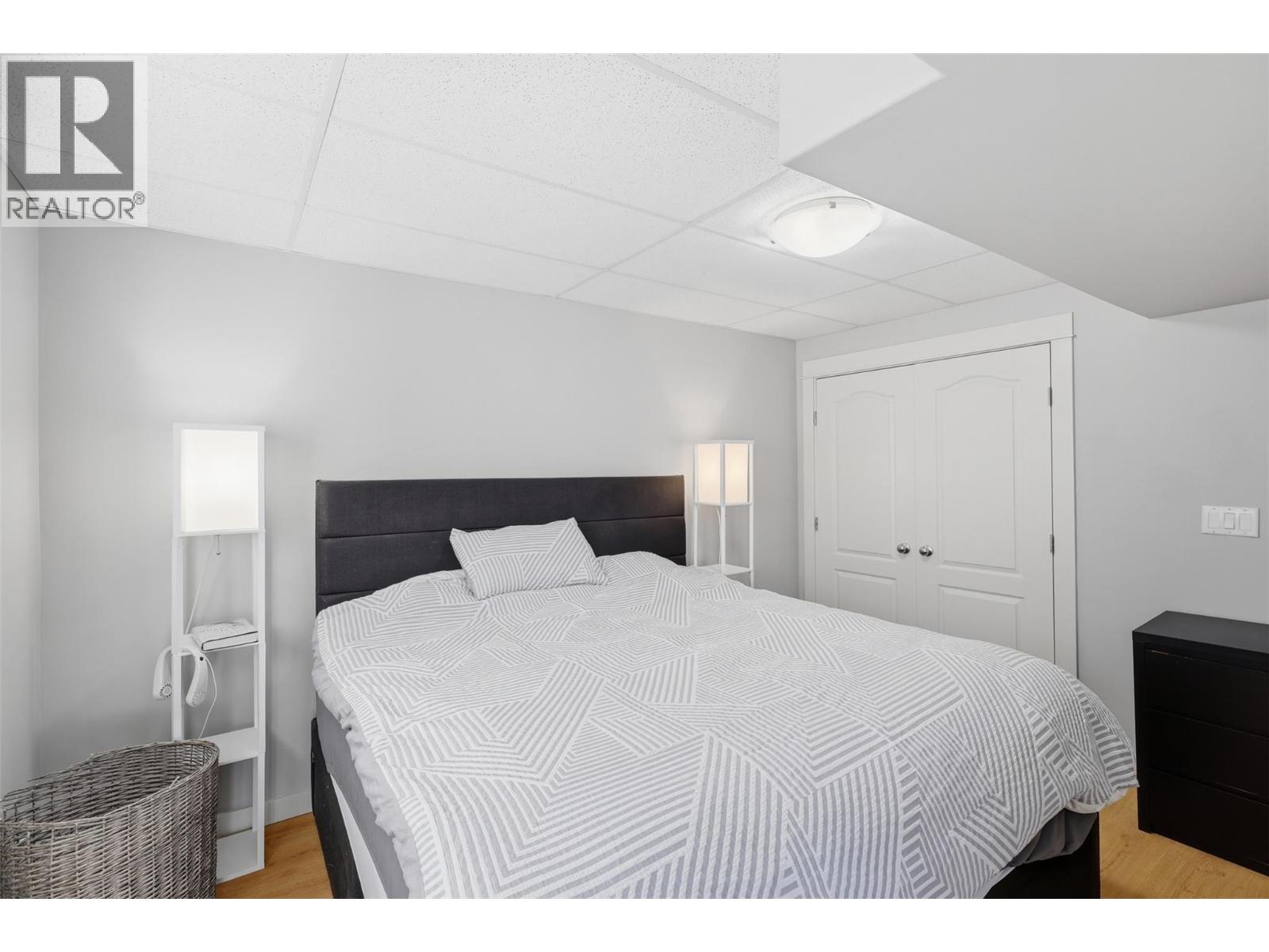 662 HARRINGTON Road - 61