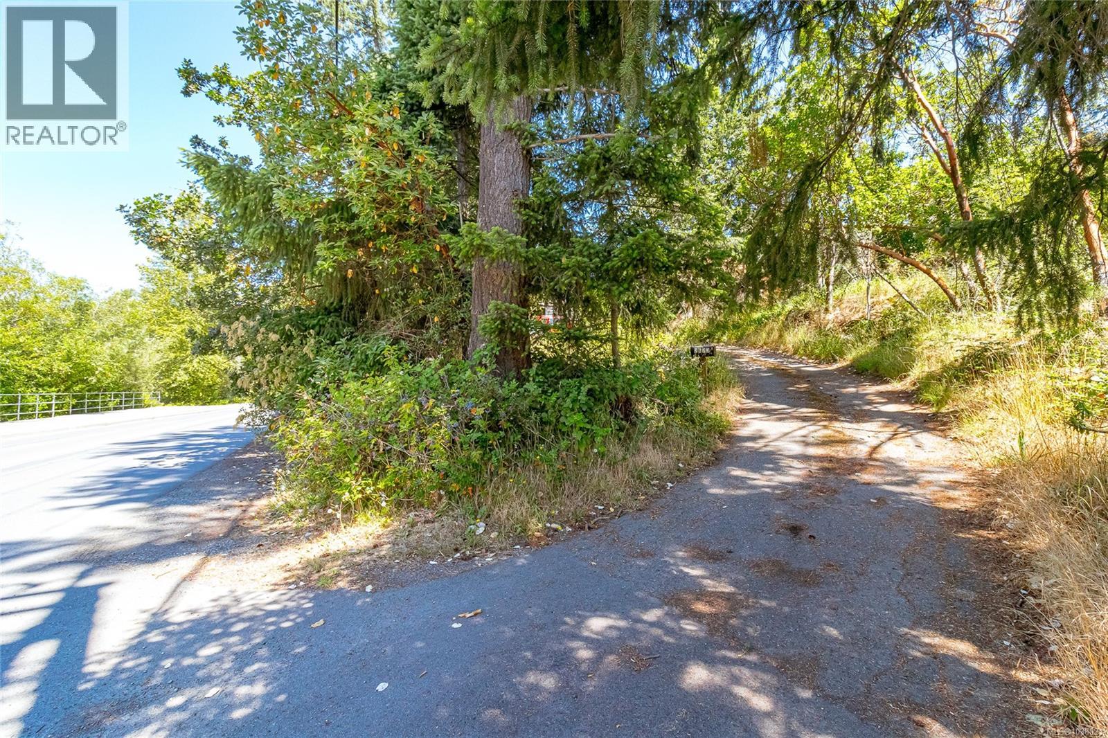  2673 Florence Lake Road, Langford
