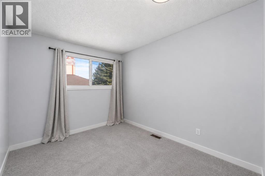 #1 5315 53 Avenue NW - 14