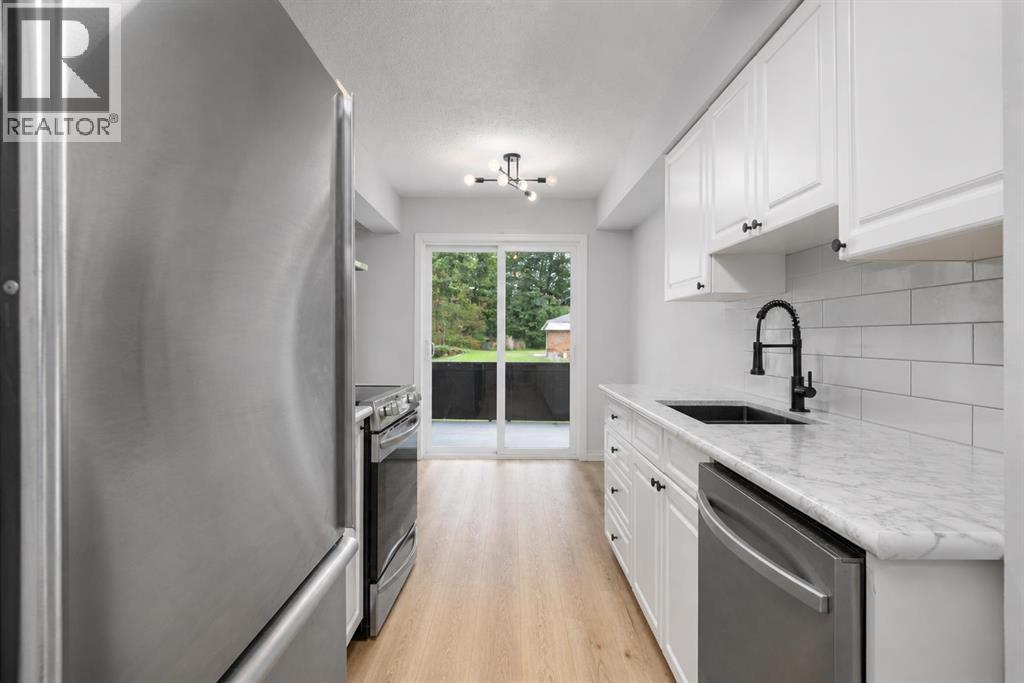 #1 5315 53 Avenue NW - 6