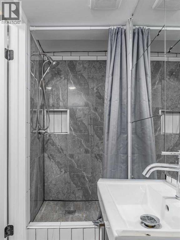 #1 5315 53 Avenue NW - 24
