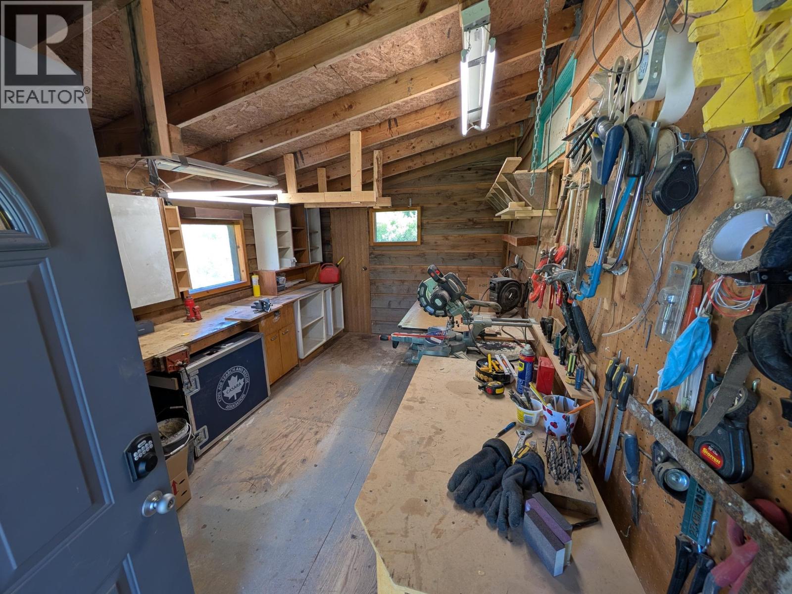 2089 MONCKTON ROAD - 29
