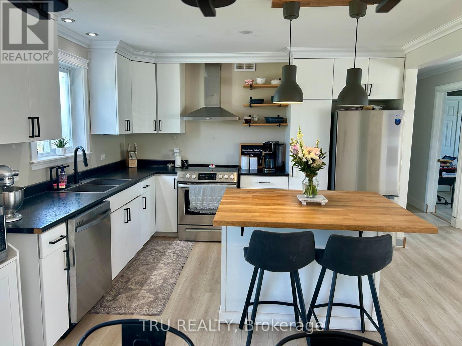5 BROOKVIEW CRESCENT - 10
