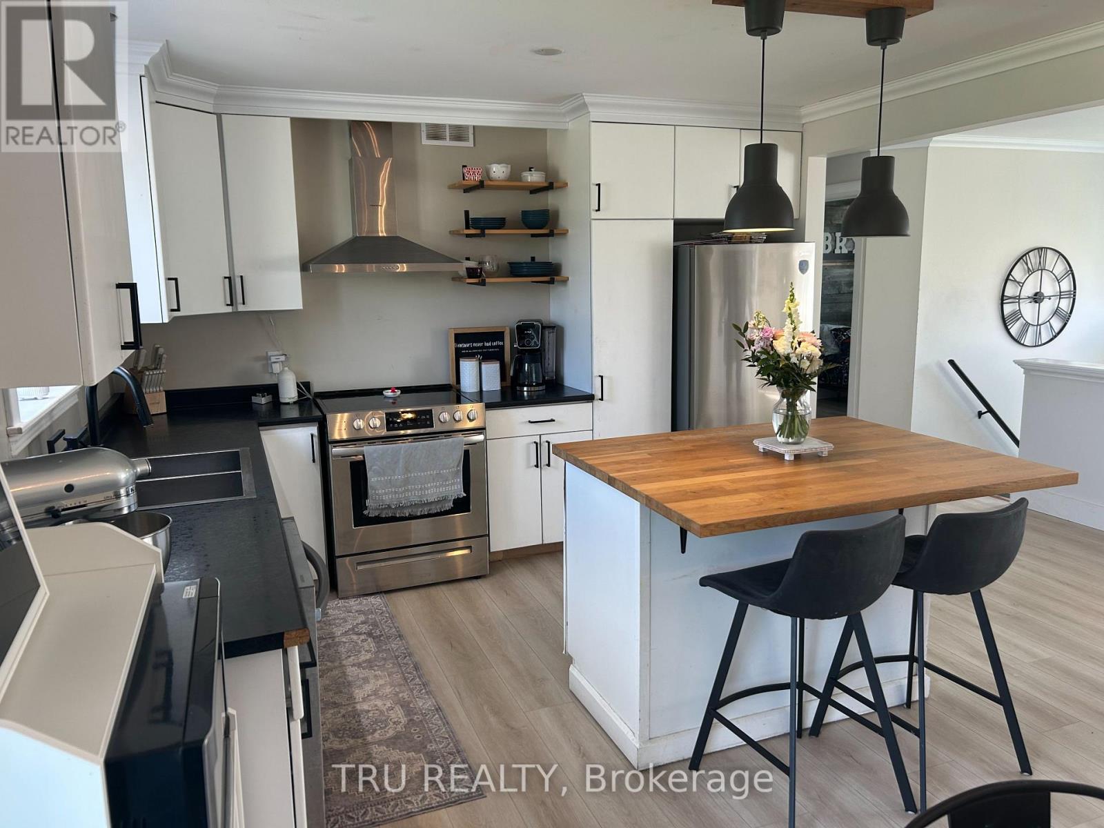 5 BROOKVIEW CRESCENT - 12