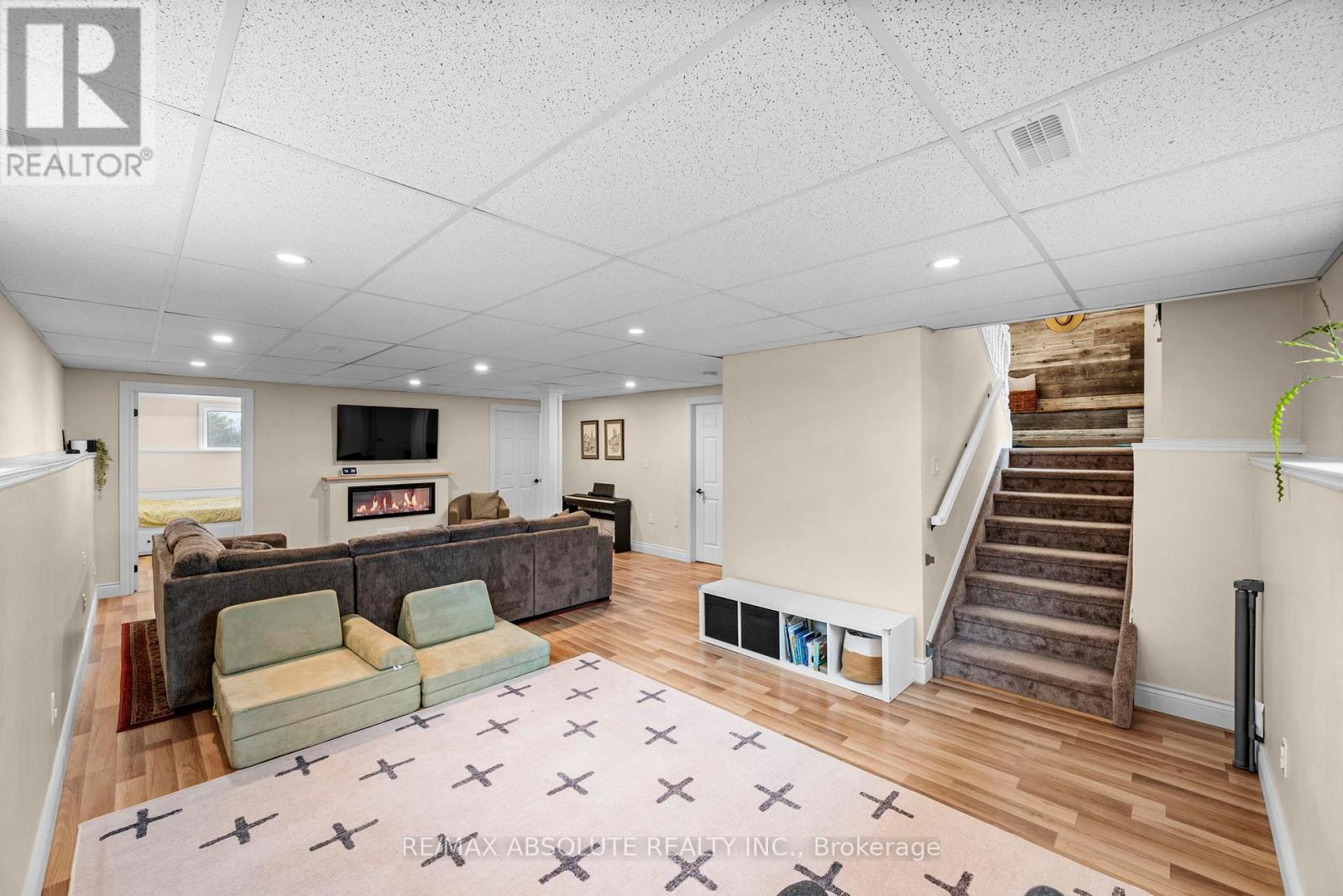 1877 RUSSETT DRIVE - 15
