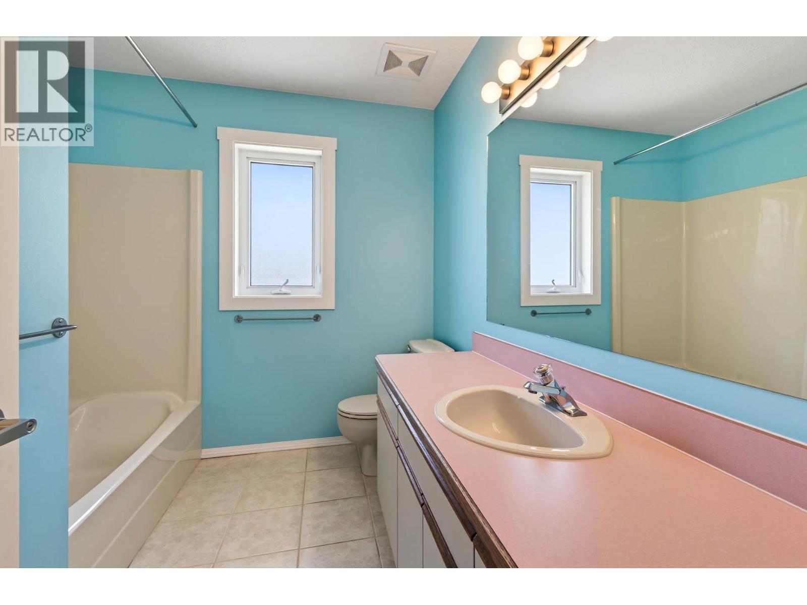 2635 Nechako Drive - 24