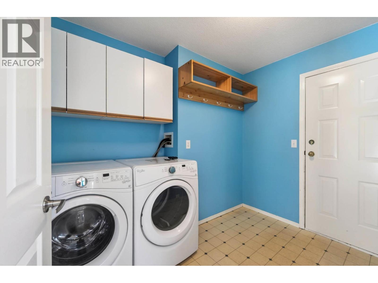 2635 Nechako Drive - 32