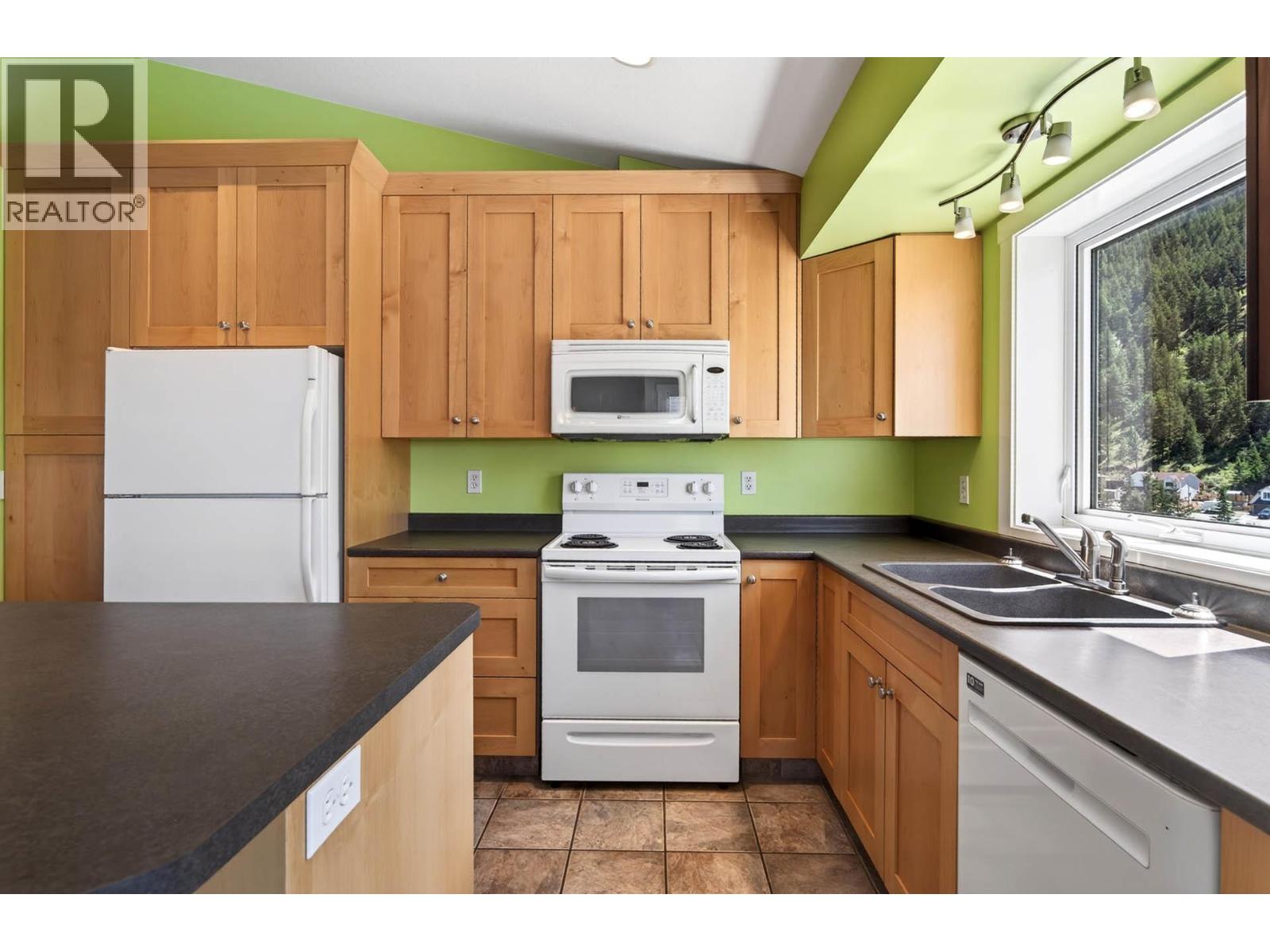 2635 Nechako Drive - 9